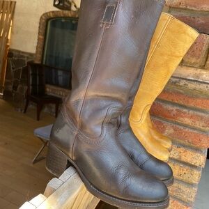 Frye Campus Boots dark chocolate size 8
